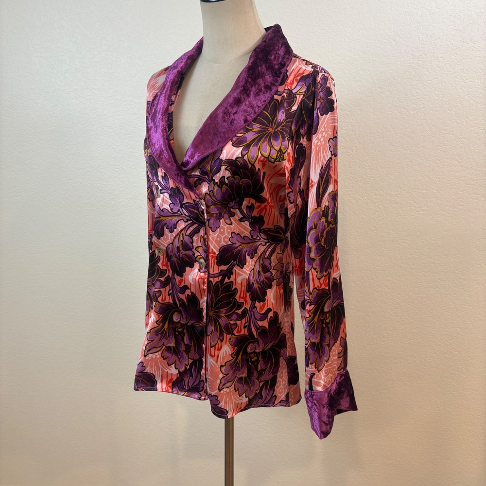 Anthropologie Sleep Top Womens XS Purple Floral Velvet Satin Pajama Shirt EUC - Picture 3 of 7